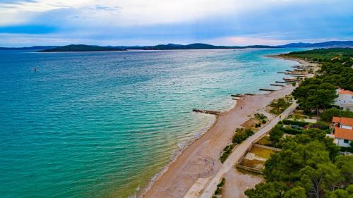 Jadrija Apartment | APARTMENT TONY - 2bdr Beachfront