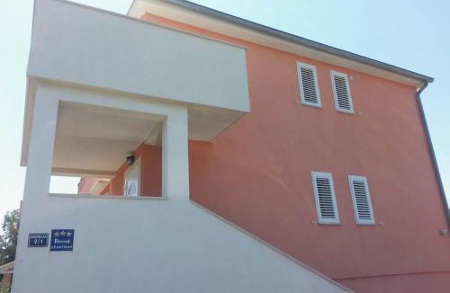 Jadrija Apartment | APARTMENT TONY - 2bdr Beachfront