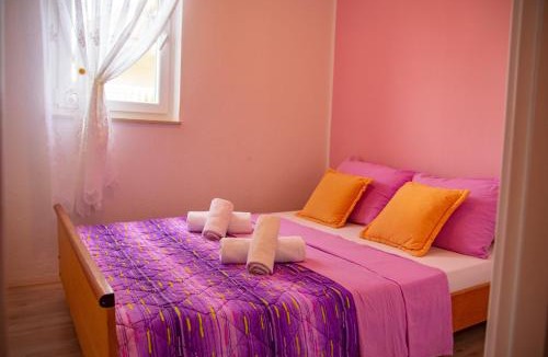 Jadrija Apartment | APARTMENT TONY - 2bdr Beachfront