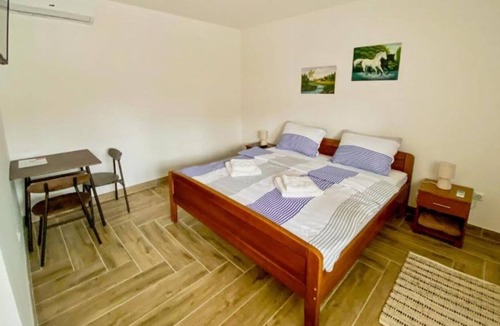 Vrbanja Apartment | Apartment Verde - rooms with private bathrooms: R1(2) - Vrbanja, Continental Croati, Croatia