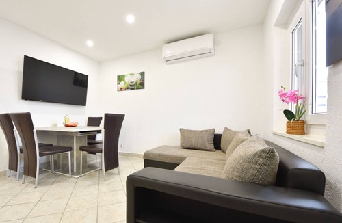 Krusevo Apartment | Apartment Vili by Interhome