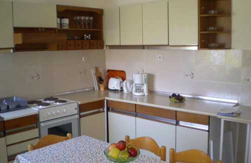 Rab Town House | Apartment "Villa Kate" with a view of the water