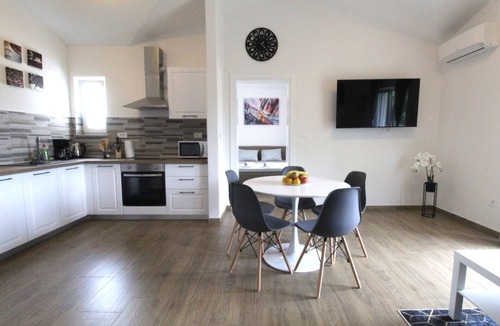 Cepljani Apartment | Apartment Villa Mares 2 (101351-A1) - Umag