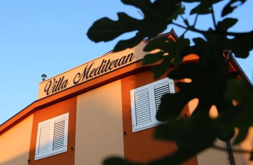 Businci Apartment | Apartment Villa Mediteran- kleine Ferienwohnung mit Balkon by Interhome