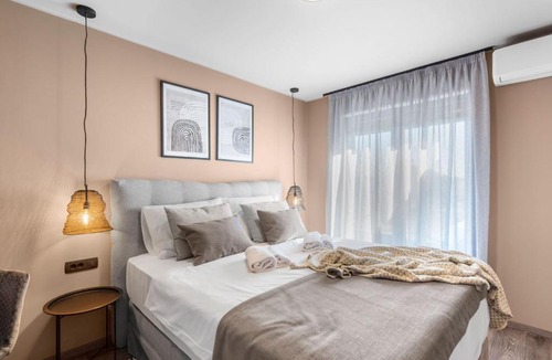 Karigador Apartment | Apartment Villa Querchus Penthouse 8 partment mit Jacuzzi by Interhome