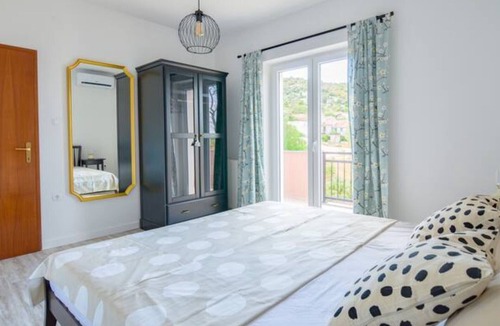 Pirovac Villa | Apartment Villa Troskot - Villa with pool