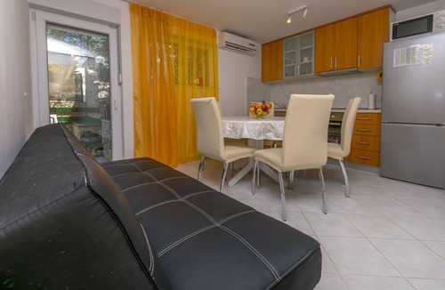 Razanj Apartment | Apartment Vukorepa (19751-A1) - Razanj