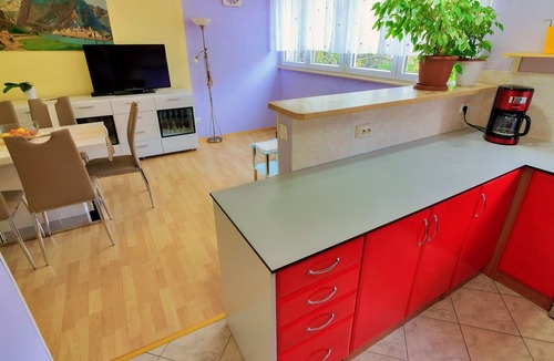 Omis Apartment | Apartment with 2 bedrooms for up to 6 people