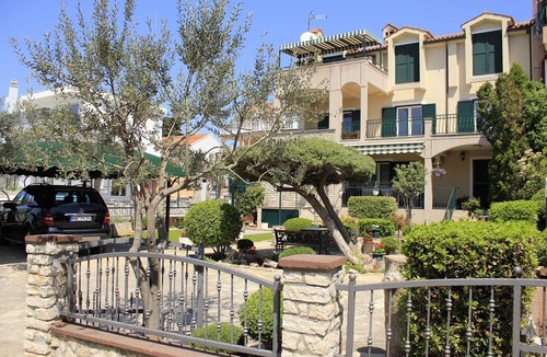 Vodice Apartment | Apartment Zdenka - 10 m from the beach : A4(4+2) - Vodice, Riviera Sibenik, Croatia