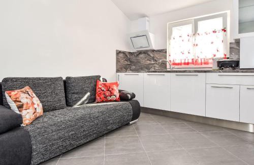 Sikovo Apartment | Apartment Zubčić-1 by Interhome
