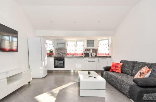 Sikovo Apartment | Apartment Zubčić-3 by Interhome