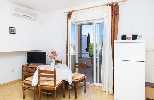 Brodarica Apartment | Apartments Čaće (37742-A2) - Brodarica