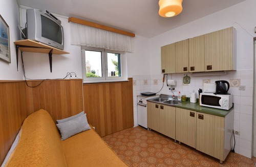 Primosten Burnji Apartment | Apartments 2M (70951-A1) - Dolac