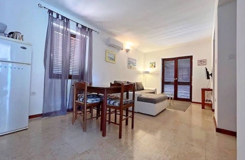 Klimno Apartment | Apartments Albina, (15835), Klimno, hr