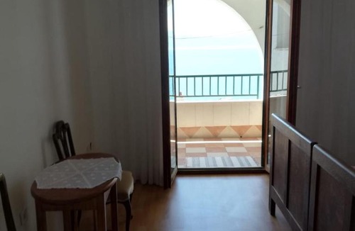 Brist Apartment | Apartments Alexa