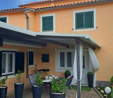 Bicine House | Apartments Anđela