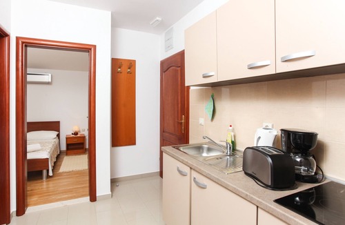Lopud Island Apartment | Apartments Ana Lopud - One-Bedroom Apartment with Balcony and Sea View - 4 (2 floor)