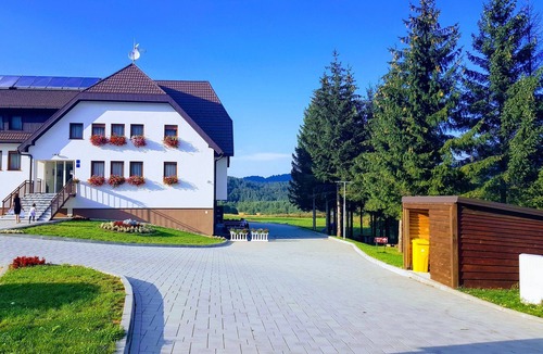 Vrelo Korenicko Apartment | Apartments and rooms Danijel, (16384), Vrelo Korenicko, hr