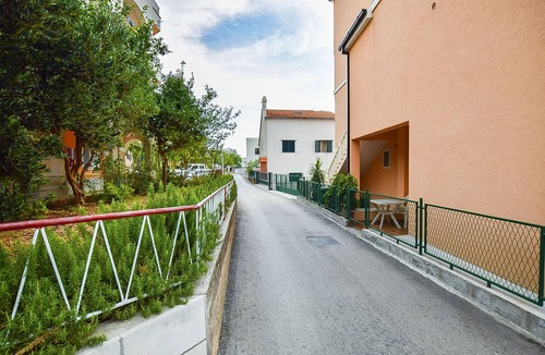 Bidol Apartment | Apartments and Room Nevenka (37001-A1) - Makarska