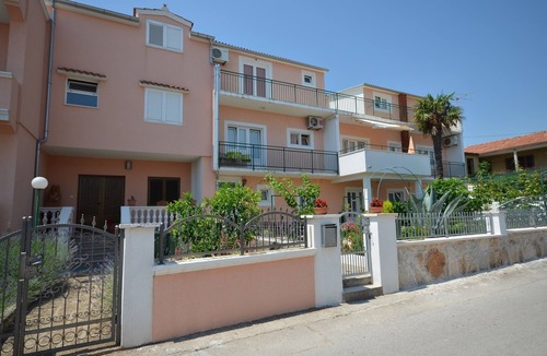 Vodice Apartment | Apartments and Room Zinka (24311-A2) - Vodice