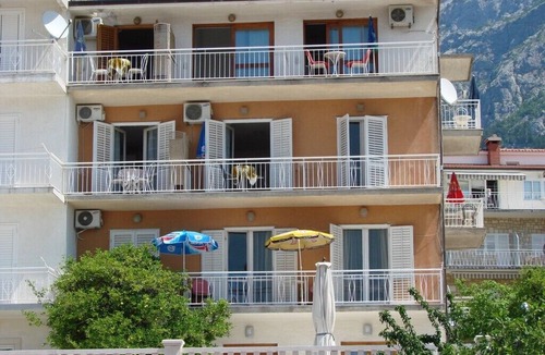 Ratac Apartment | Apartments and rooms Jozo, (8197), Makarska, hr