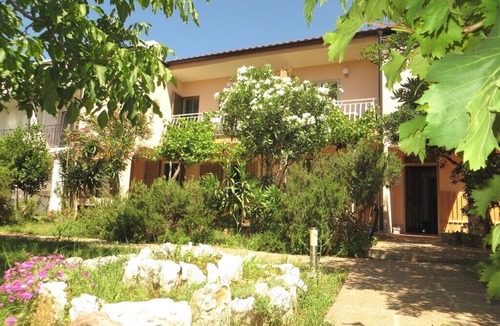Baska Apartment | Apartments and rooms Nikica, (14168), Baška, hr