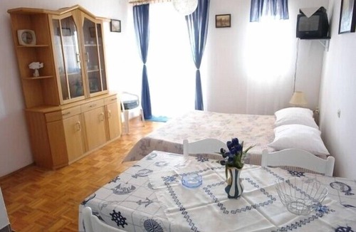 Novalja Apartment | Apartments and rooms Višnja, (14148), Novalja, Croatia