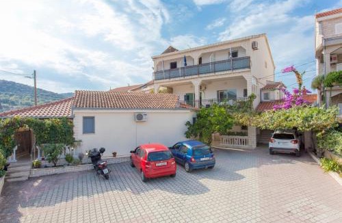 Marina House | Apartments and rooms with parking space Marina, Trogir - 5953