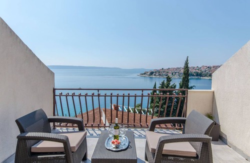 Okrug Gornji Apartment | Apartments Bee Maja (30881-A3) - Okrug Gornji (Ciovo)