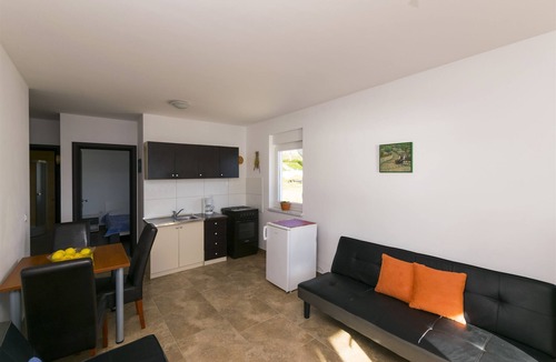 Vlasici Apartment | Apartments Beachfront Ante (28991-A3) - Vlasici - island Pag