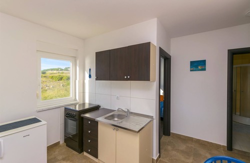 Vlasici Apartment | Apartments Beachfront Ante (28991-A5) - Vlasici - island Pag