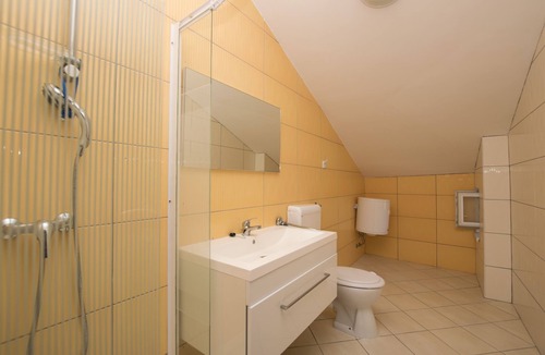 Vlasici Apartment | Apartments Beachfront Ante (28991-A6) - Vlasici - island Pag