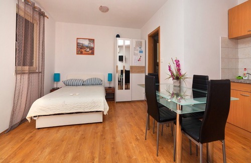 Brsec Apartment | Apartments Barbara with Swimming Pool - Studio Apartment with Swimming Pool - 4
