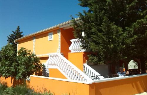 Gornji Karin Apartment | Apartments Batarilo