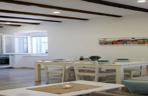 Cres Apartment | Apartments Blue Lavender - Two Bedroom Apartment
