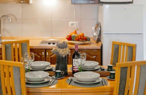 Antenal Apartment | Apartments Bojan, (15153), Novigrad, hr