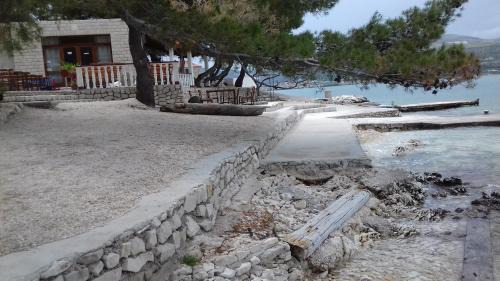 Arbanija Apartment | Apartments by the sea Arbanija, Ciovo - 17280