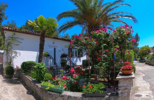 Artatore Apartment | Apartments by the sea Artatore, Losinj - 8020
