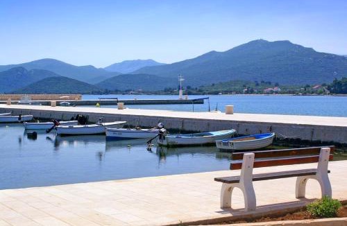 Drace Apartment | Apartments by the sea Drace, Peljesac - 10127