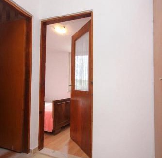 Loviste Apartment | Apartments by the sea Loviste, Peljesac - 10197