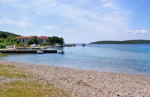 Loviste Apartment | Apartments by the sea Loviste, Peljesac - 10182