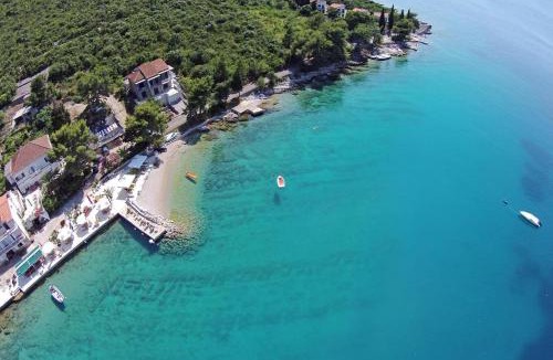 Loviste Apartment | Apartments by the sea Loviste, Peljesac - 18656