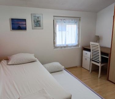 Rtina Apartment | Apartments by the sea Rtina - Miletici, Zadar - 11548