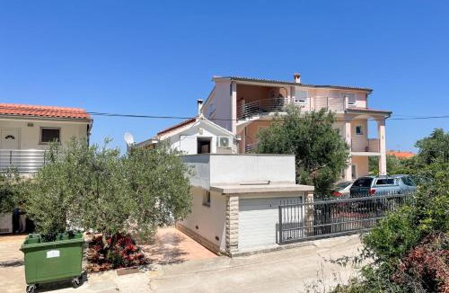 Tkon Apartment | Apartments by the sea Tkon, Pasman - 6215