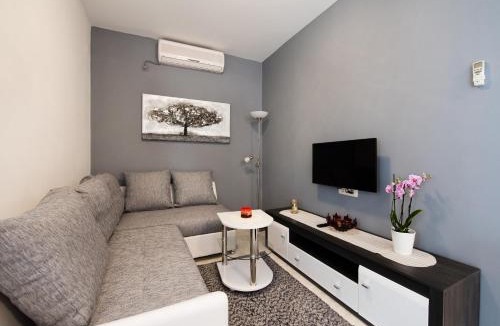 Okrug Donji Apartment | Apartments Care
