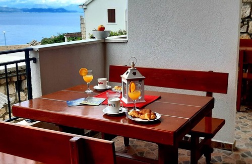Kozarica Apartment | Apartments Cumbelic - One Bedroom Apartment with Balcony and Sea View A3