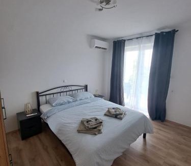 Brsec Apartment | Apartments Damir with Sea View