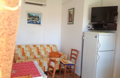 Susica Apartment | Apartments Danica, (14613), Murter, hr