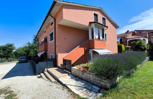 Petrovija Apartment | Apartments Davor