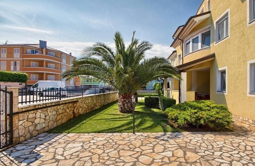 Premantura Apartment | Apartments Donata, (13967), Premantura, hr